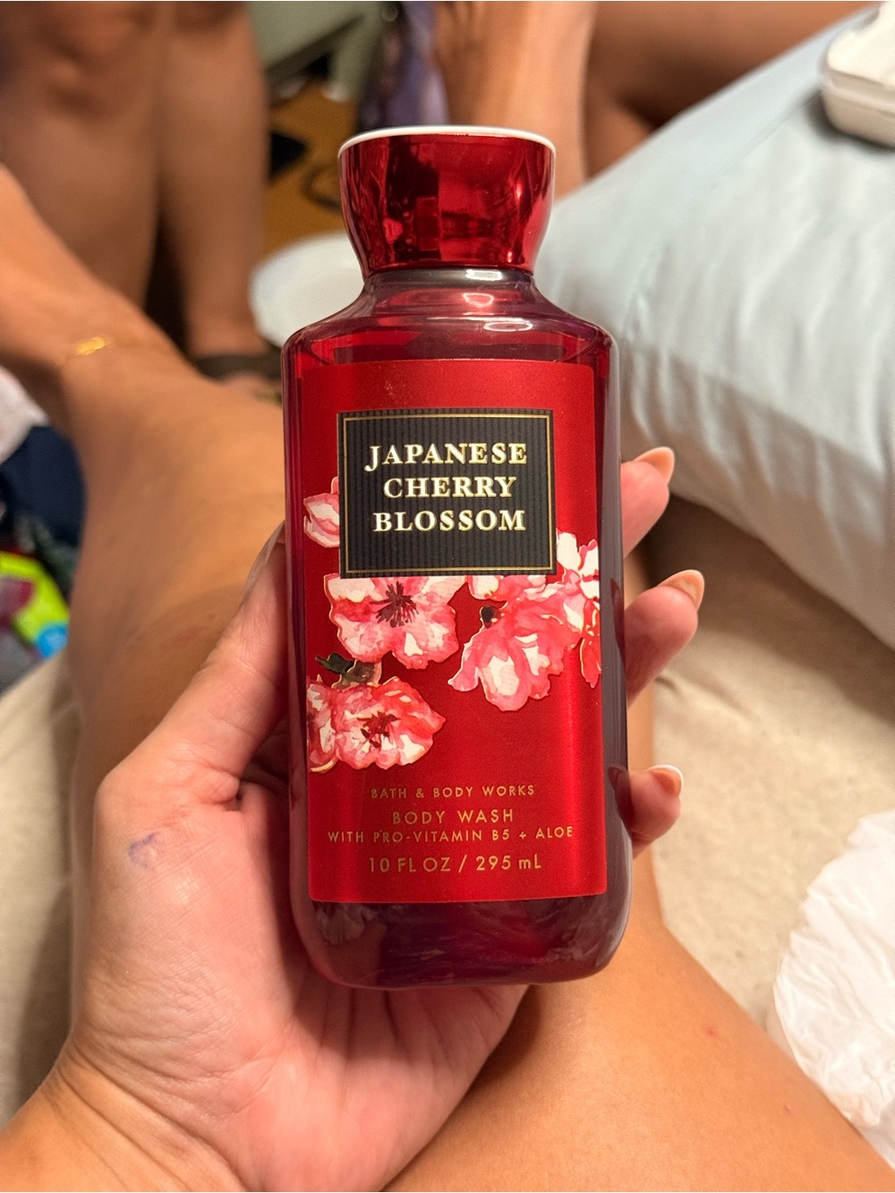 Bath & Body Works Japanese Cherry Blossom Body Wash - Red